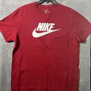 Nike Men's Sportswear T-Shirt Active Short Sleeve Graphic Tee
